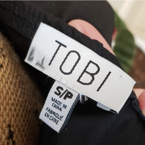 Tobi Tops Black Judy One Shoulder Crop Top Tribal Print Summer - Picture 5 of 7